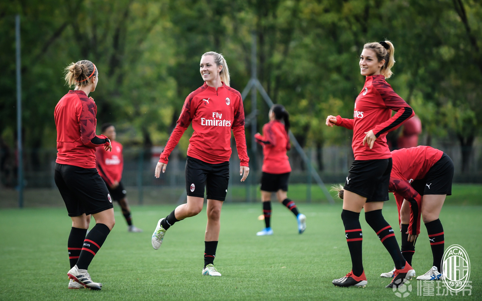 开云体育-韩国女足队员青训营精彩表演